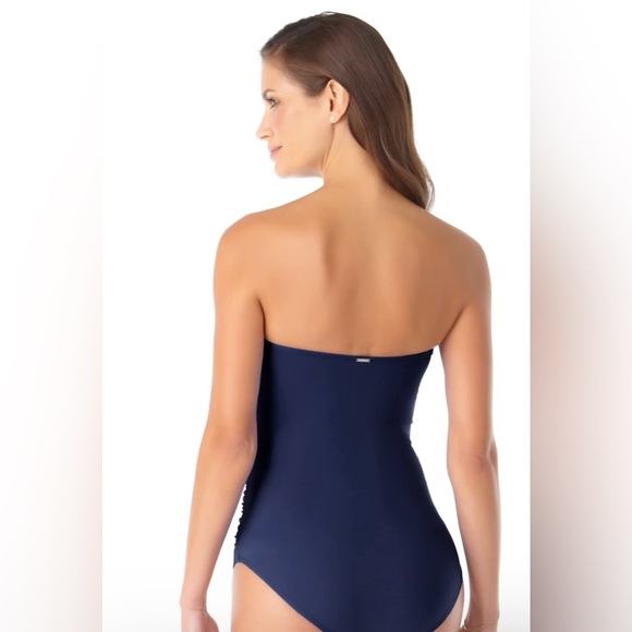 Anne Cole Twist Front Bandeaukini one piece w/Ruching Contour in Torso area. 12. - Picture 9 of 9